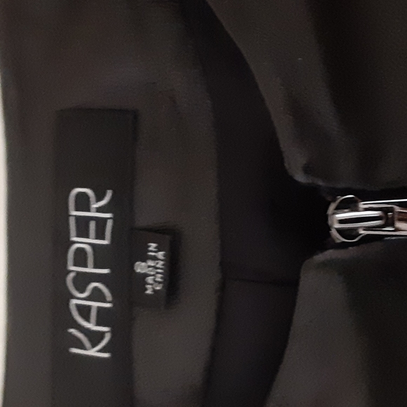 Kasper soft black leather jacket with zip from medium size small - Picture 4 of 6
